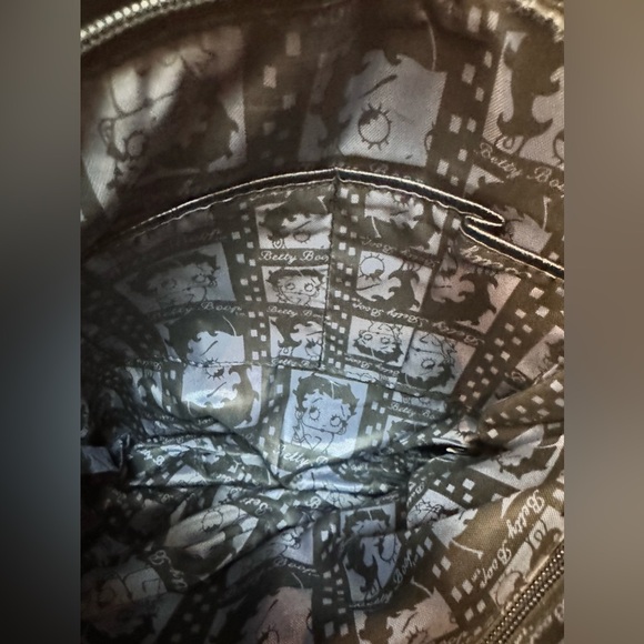 Betty Boop purse with gold hardware and rhinestones. Zipper expansion on bottom - Picture 15 of 15